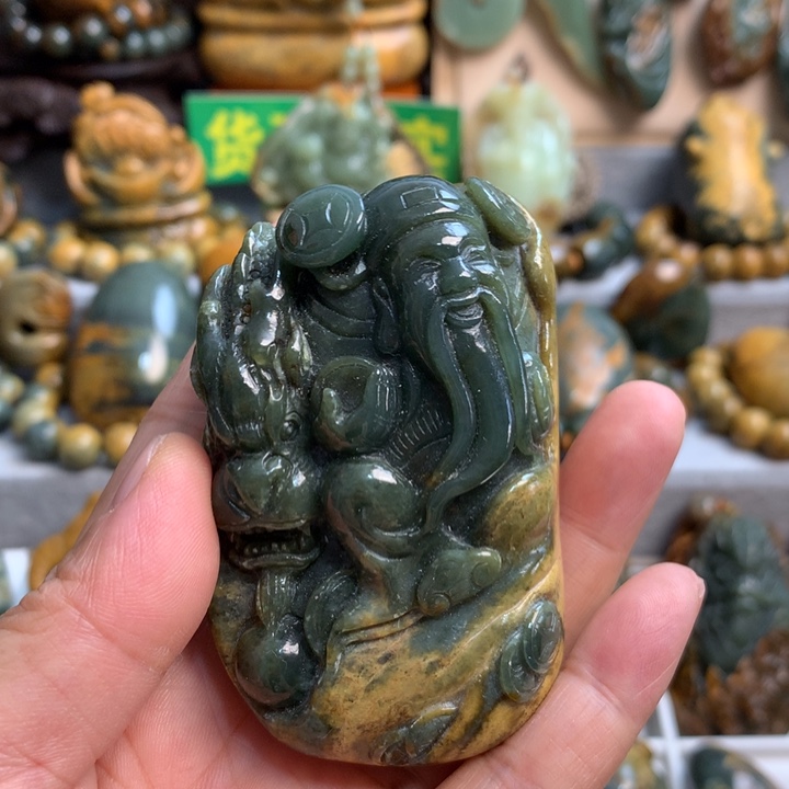 岫岩河磨玉（透闪石质玉）未镶嵌手把件