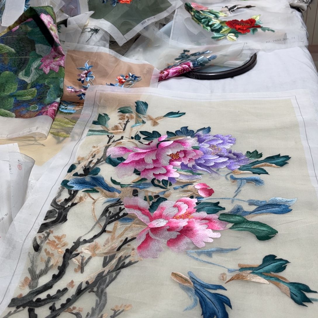 刺绣小*点纯手工制作工艺和