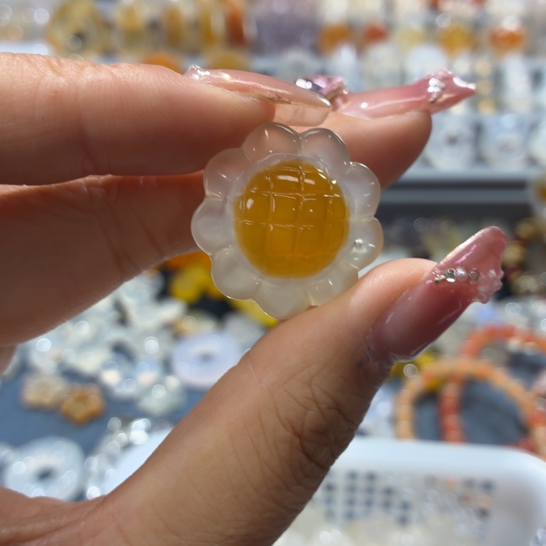 热***哥玛瑙/玉髓未镶嵌吊坠(不含链)