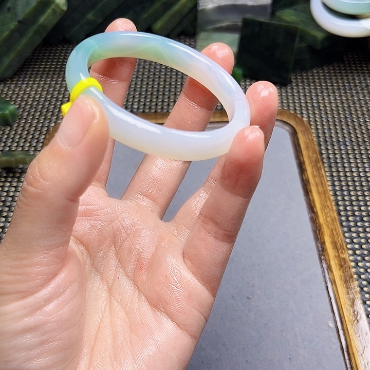 和田玉玉牌未镶嵌福****)