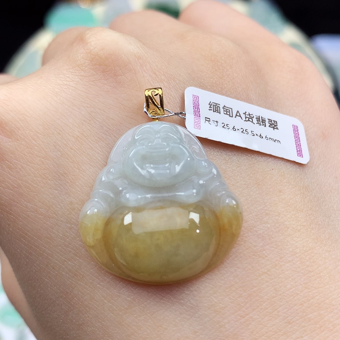 翡翠18K金镶嵌颈饰佛公