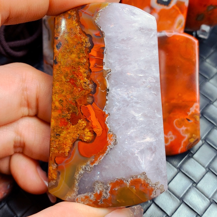 玛瑙/玉髓颈饰未镶嵌择****务