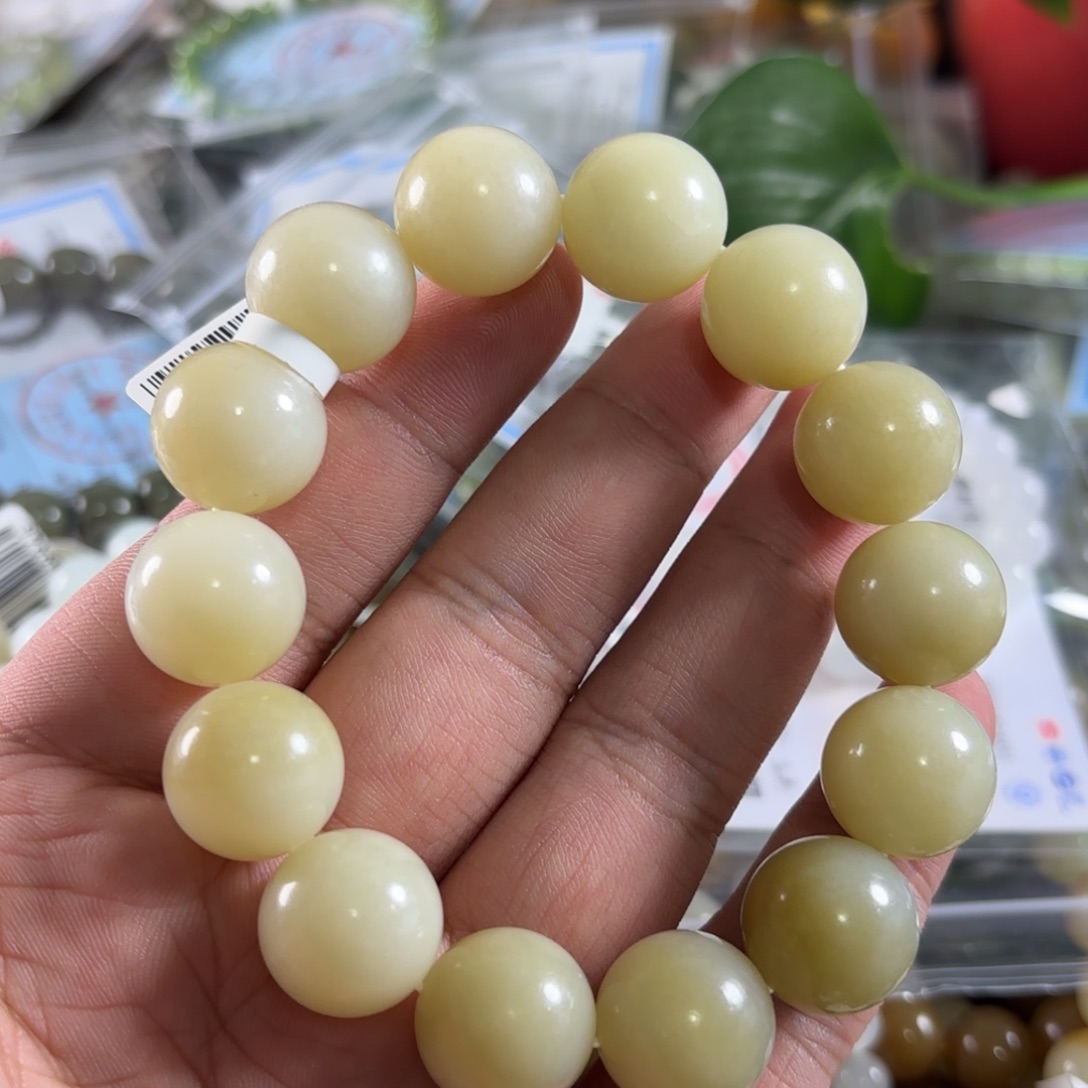 哆***梦手链未镶嵌和田玉拍10发1