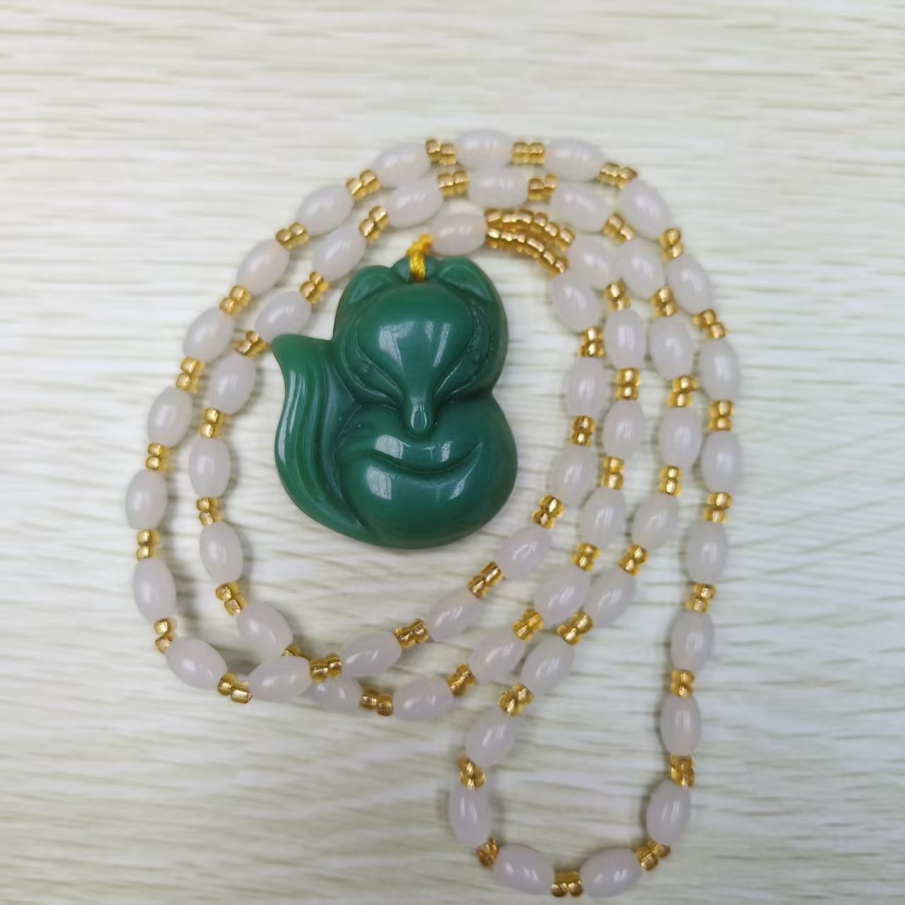 菠 菜 绿吊坠DZ2078