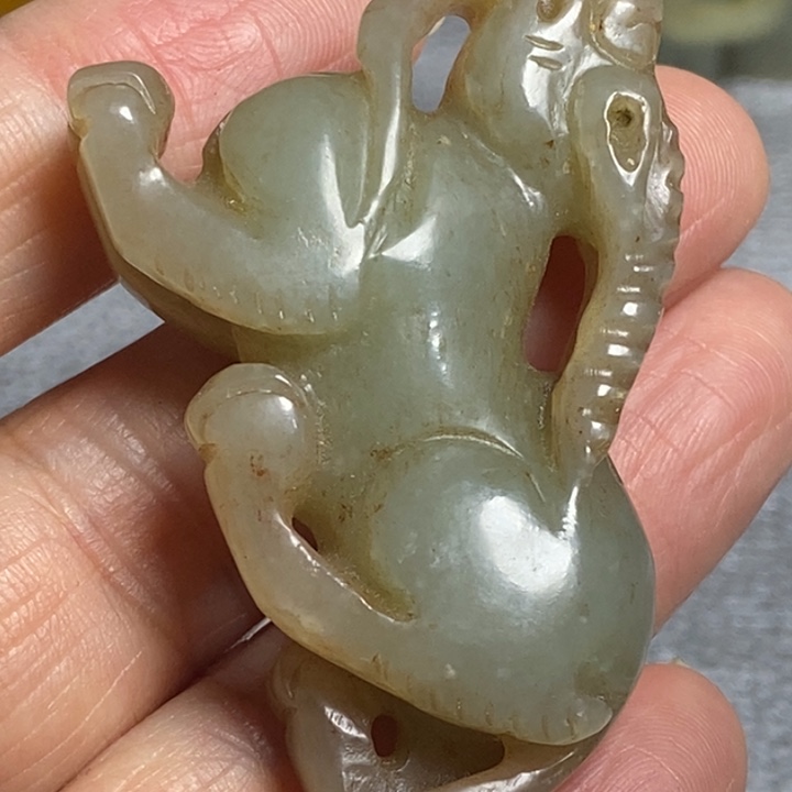 和田玉（糖玉）颈饰未镶嵌
