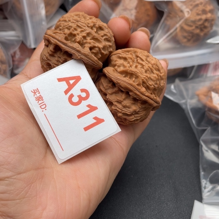 文玩核桃吊坠核桃