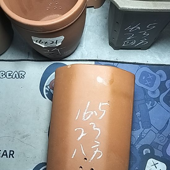 红泥八方一个花盆