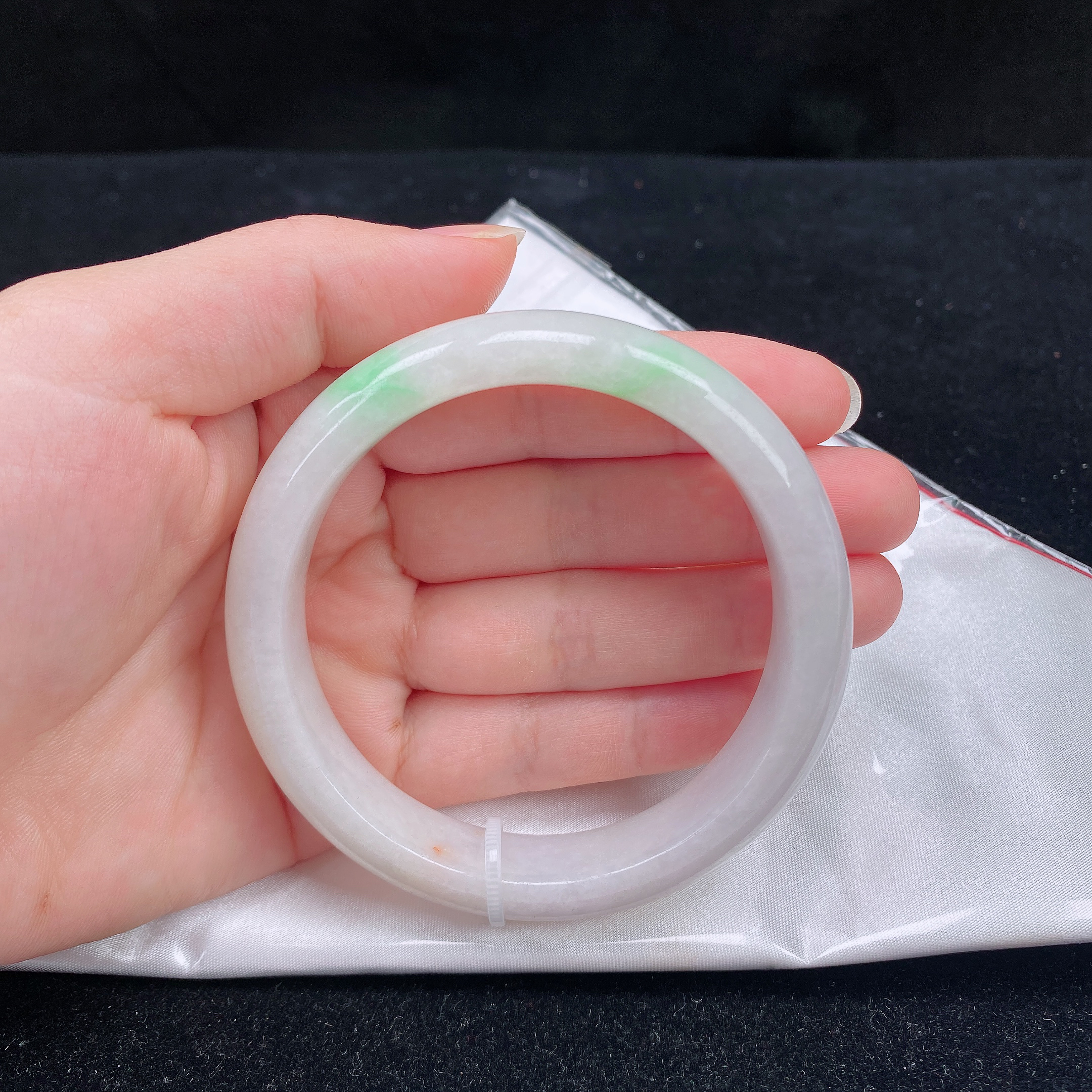 60圈口缅甸翡翠A货老坑细糯种白底飘阳绿花正圈轮胎玉镯正品珠宝