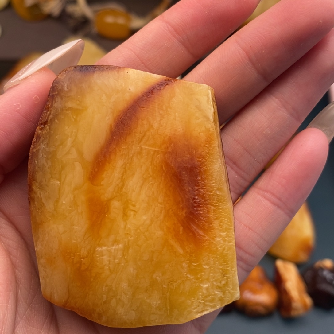 定制琥珀未镶嵌蜜蜡