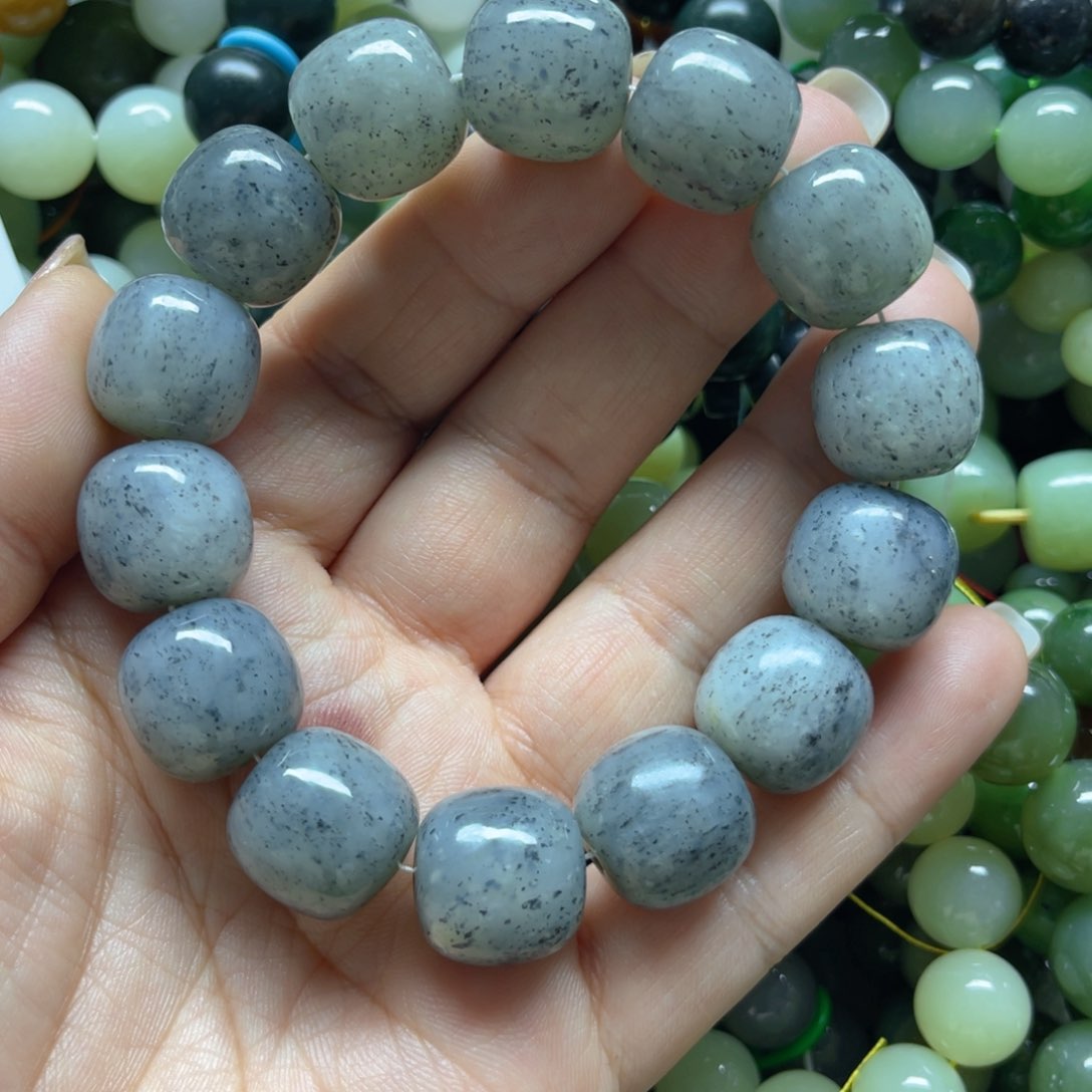 和田玉手链未镶嵌