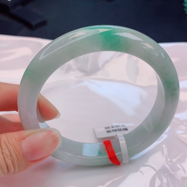 翡翠未镶嵌手镯60+圈