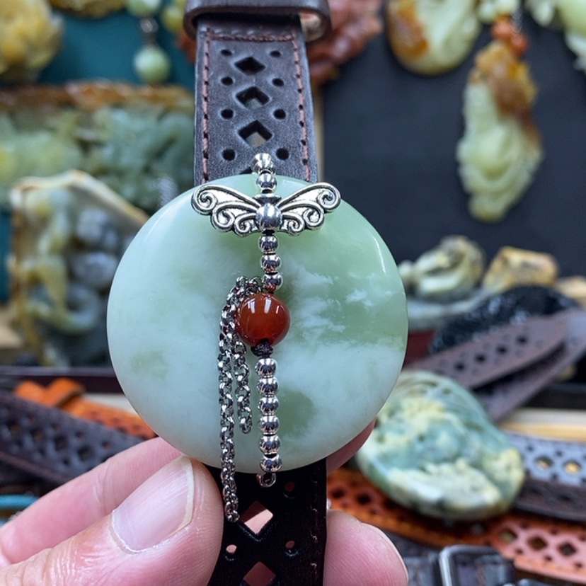 【闪购商品】蛇纹石玉手牌未镶嵌