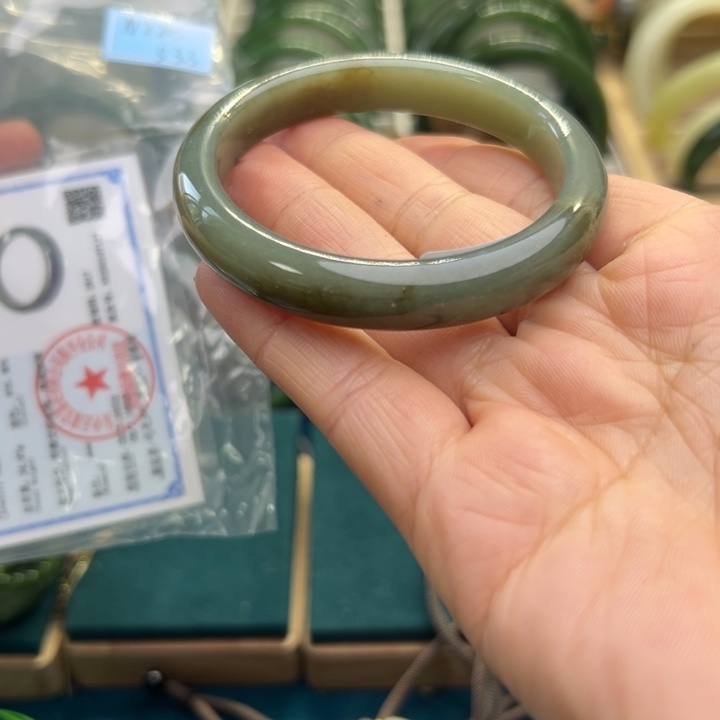 和田玉手镯未镶嵌53.3圈围2205