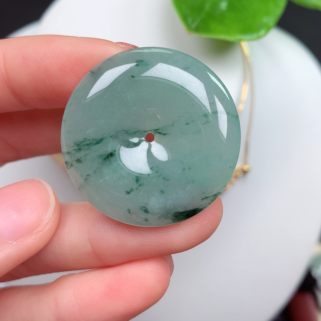 翡翠未镶嵌颈饰平安扣