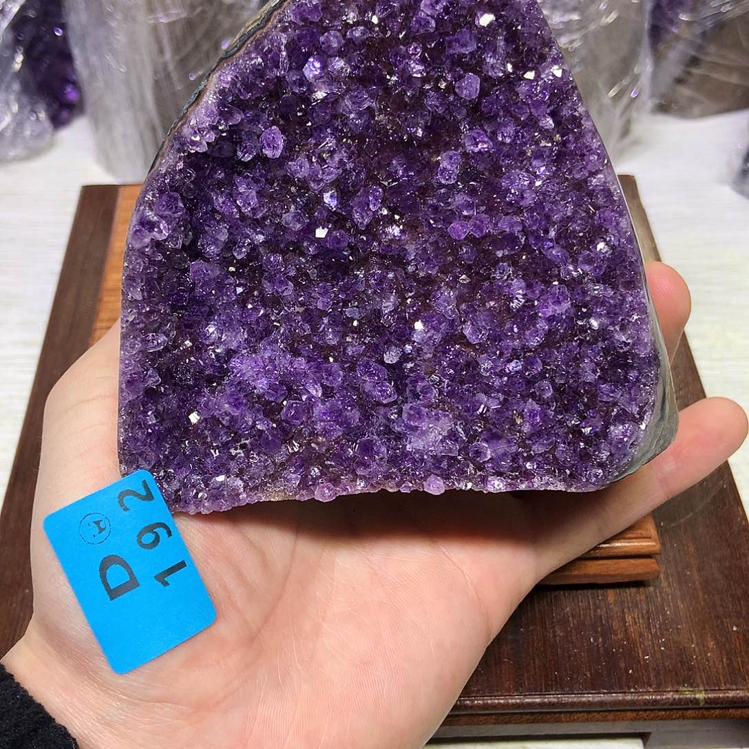 紫晶大型摆件（非配饰）未镶嵌