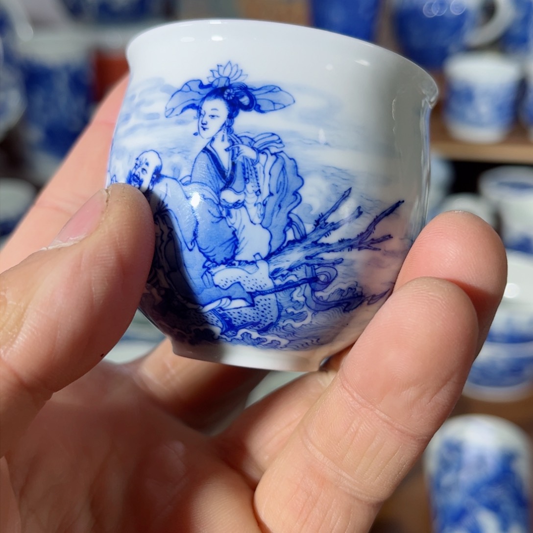 杯子泰**哥手工手绘的陶瓷，