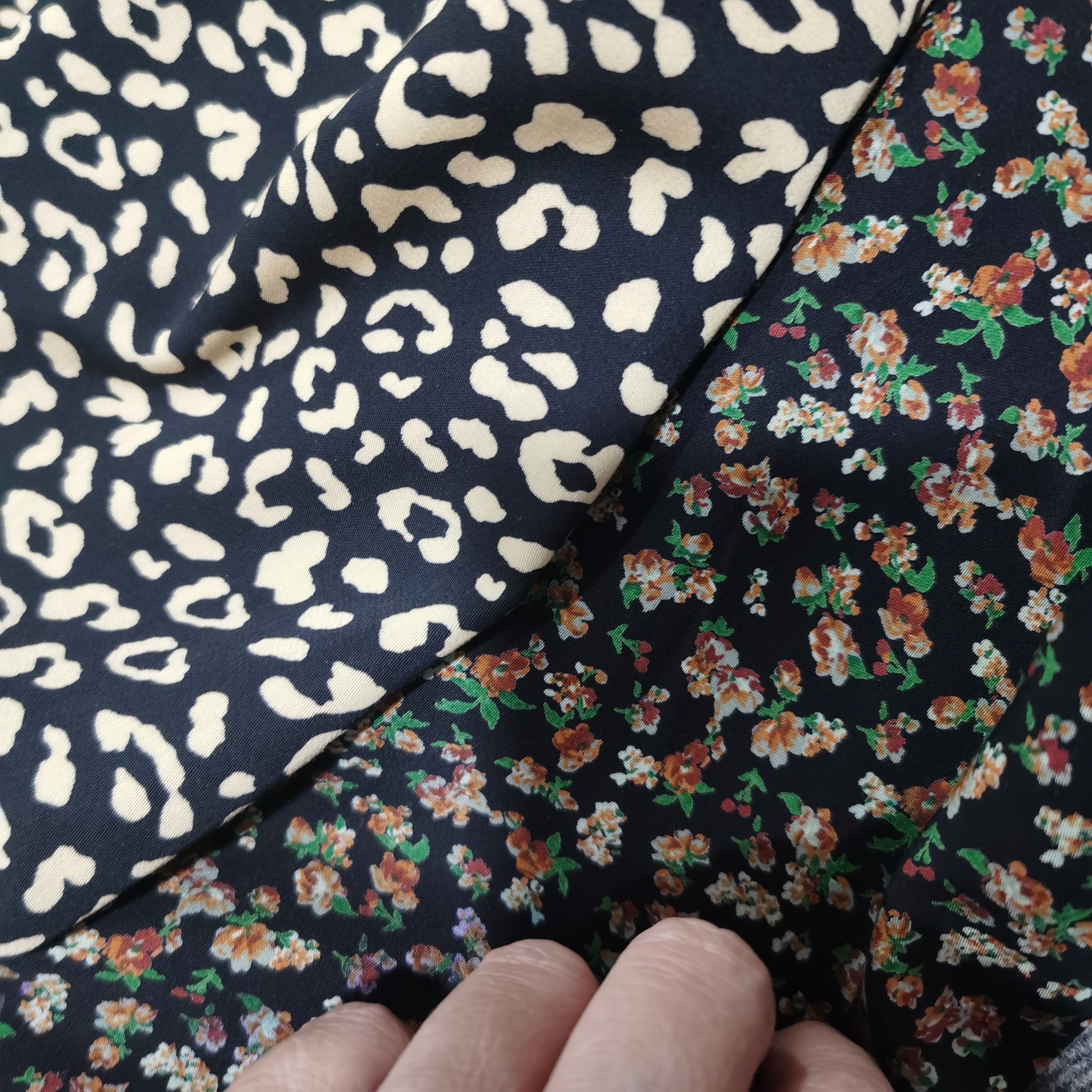 醋酸棉布料绿小花和米豹纹各1.2米