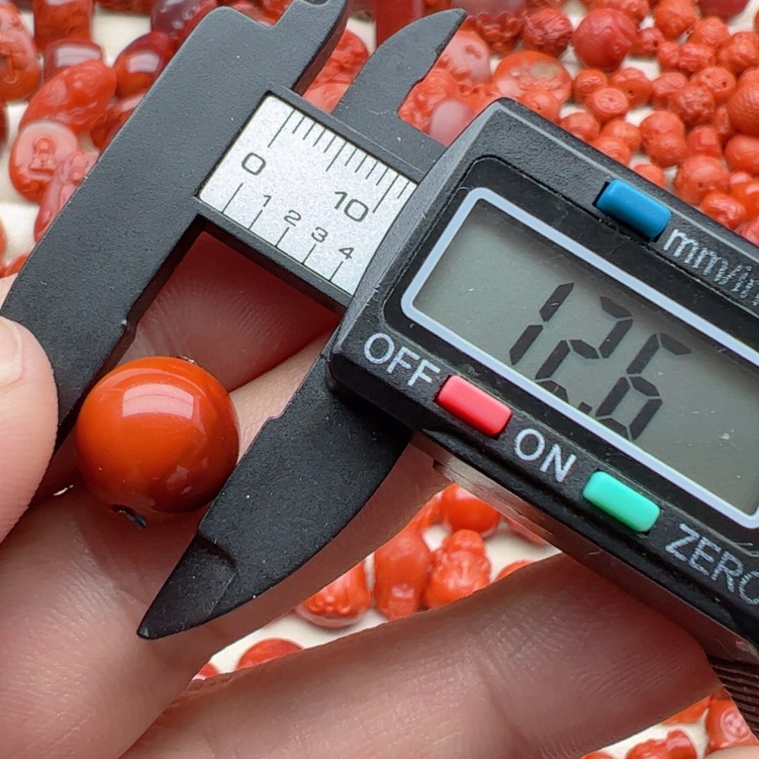 南红玛瑙配饰未镶嵌