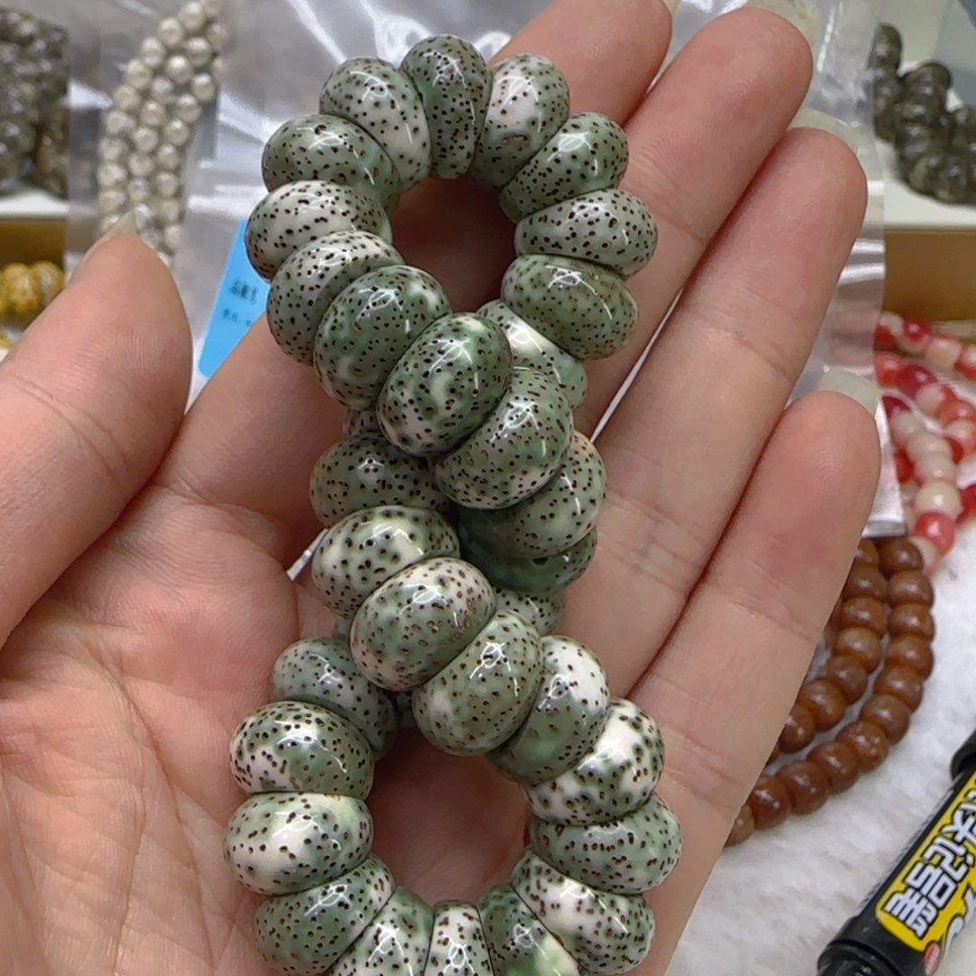星月菩提手串66高端绿星月菩提1.3蒜瓣猪大肠单圈