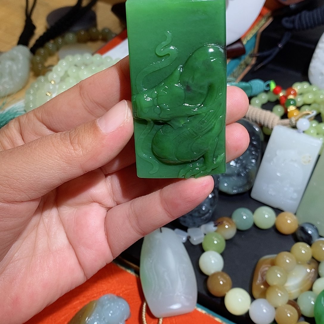 和田玉挂件未镶嵌