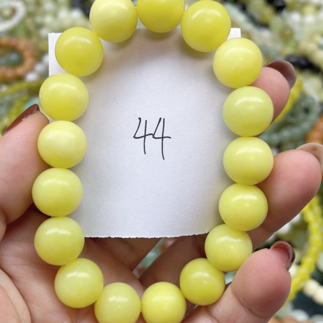 未镶嵌蛇纹石玉手链