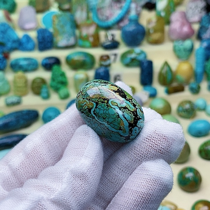 绿松石配饰未镶嵌