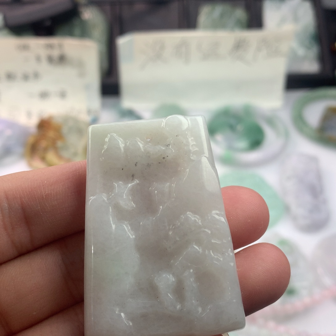 翡翠颈饰未镶嵌一