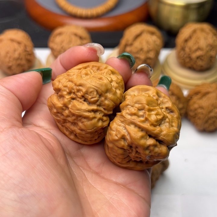 文玩核桃把件芳芳42蛤蟆头