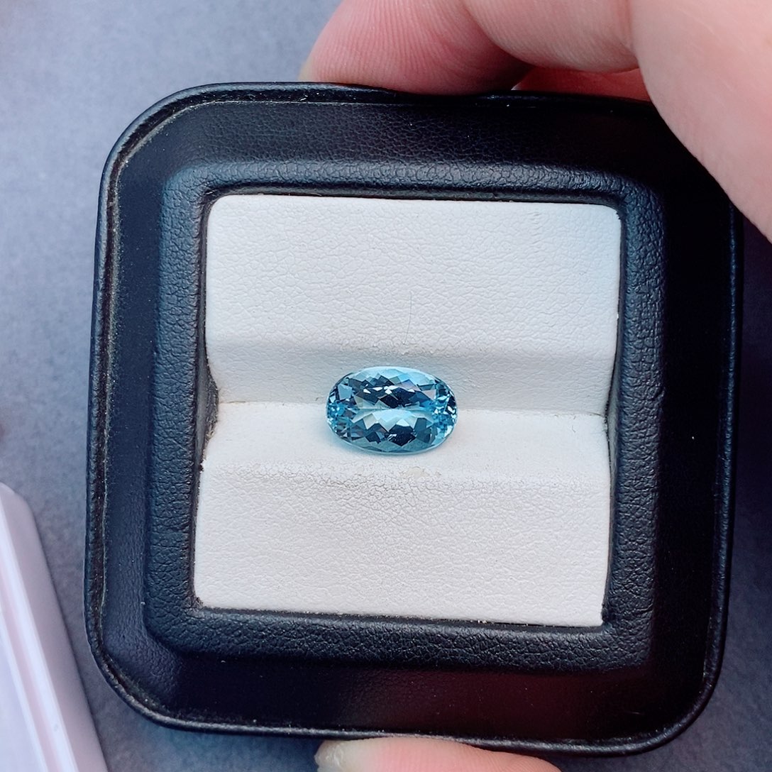 笔搁未镶嵌海蓝宝石3.09ct 吉尔德 圣玛利亚