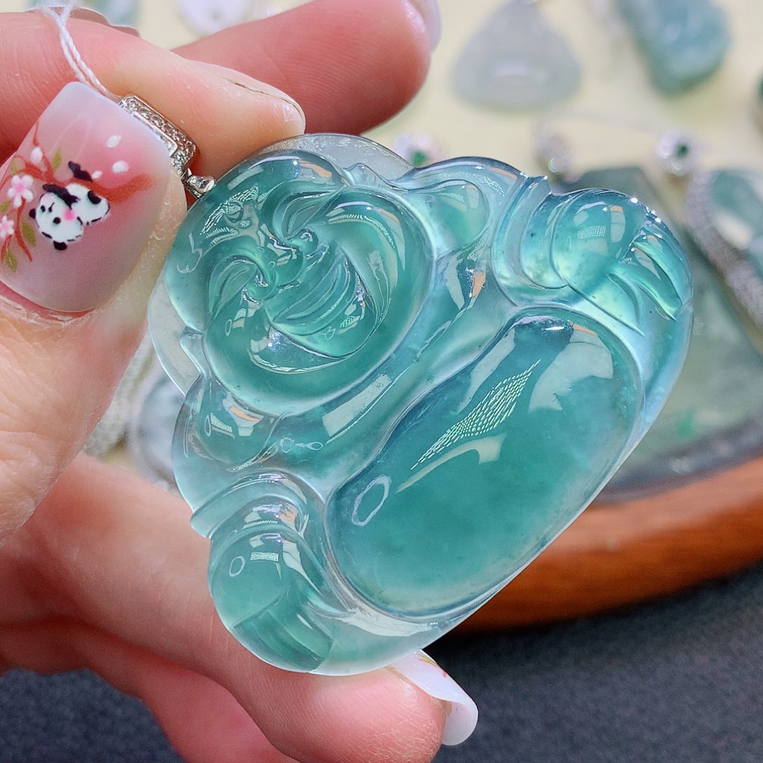 翡翠颈饰未镶嵌翡翠