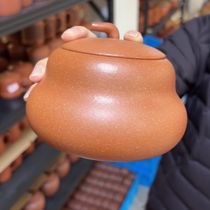 紫砂茶壶宜兴原矿红降坡