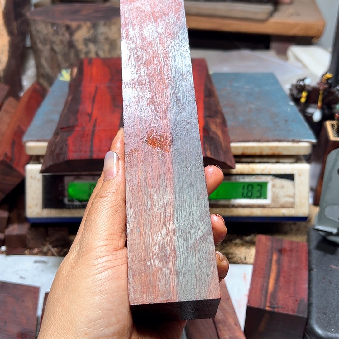 智***心檀香紫檀（小叶紫檀）