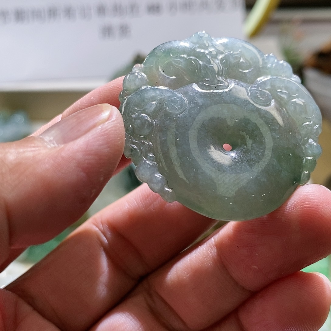 【闪购商品】翡翠颈饰未镶嵌111111111111