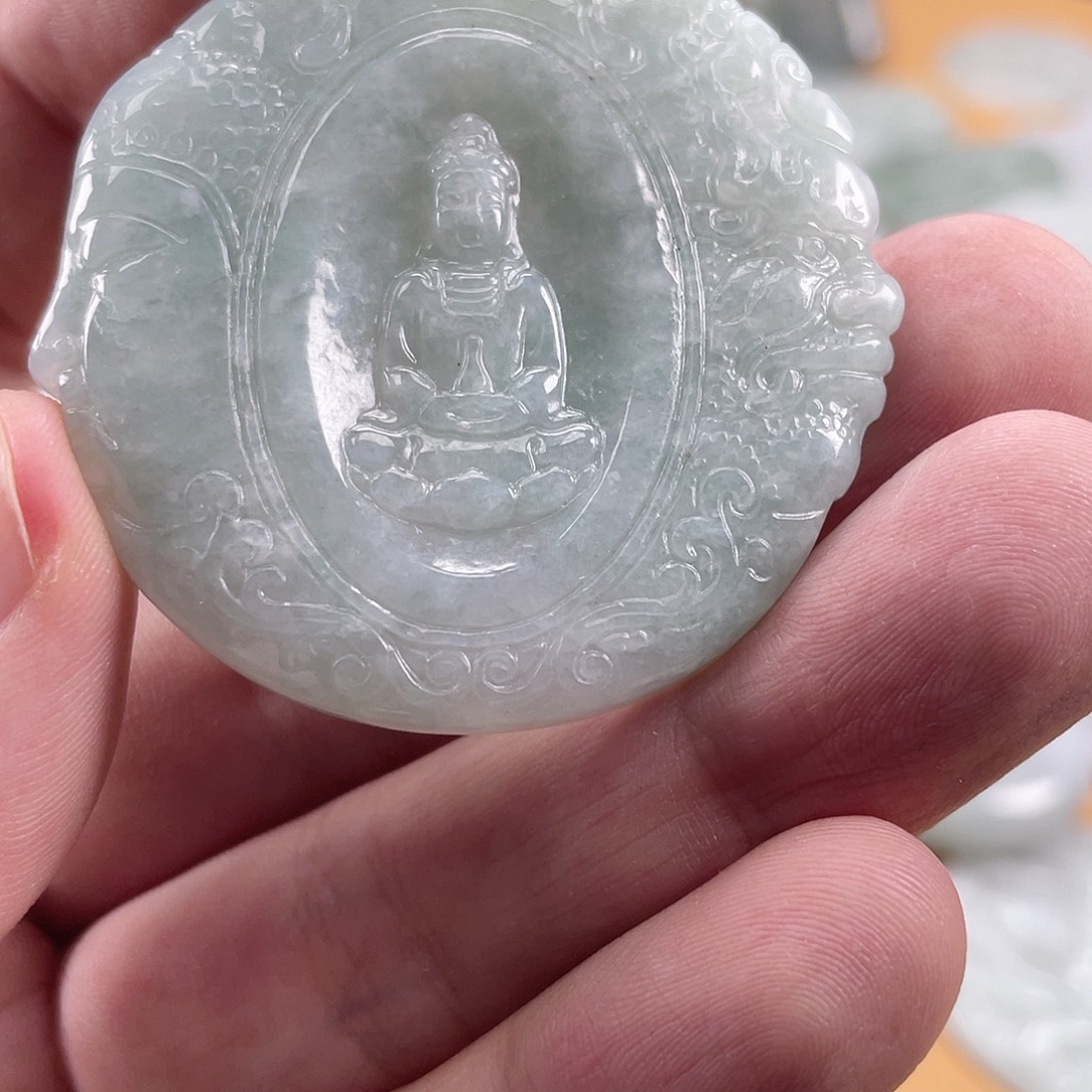 翡翠未镶嵌颈饰翡翠