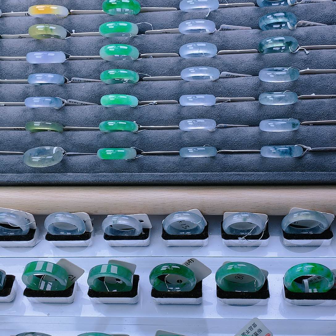 翡翠戒指未镶嵌翡翠