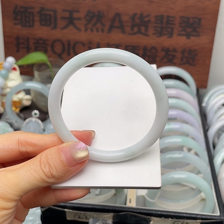 翡翠未镶嵌手镯54美人条