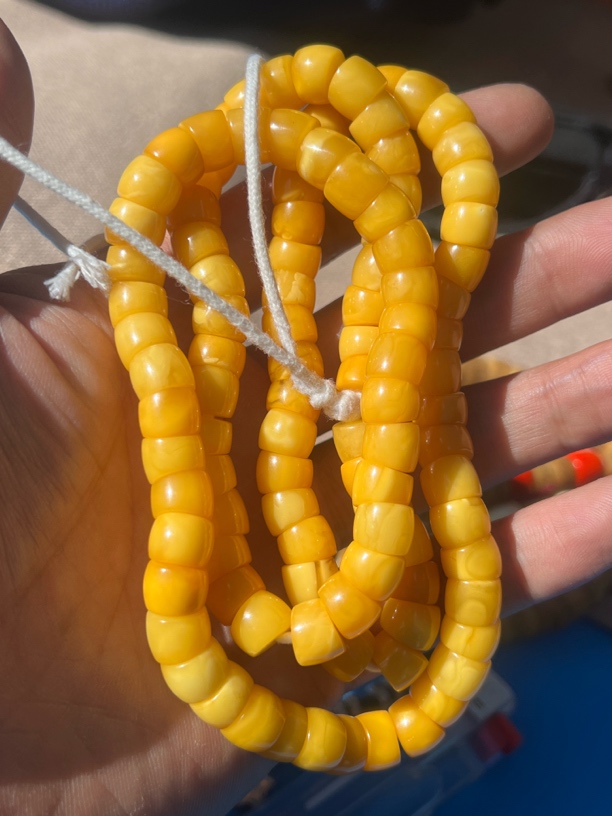 蜜蜡念珠108，大肠珠形鸡油黄长串