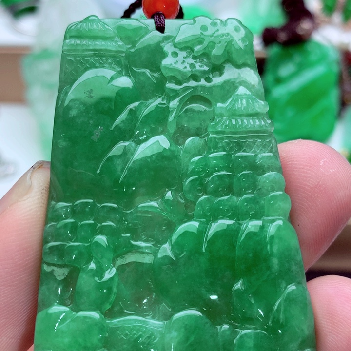 吊坠(不含链)未镶嵌翡翠