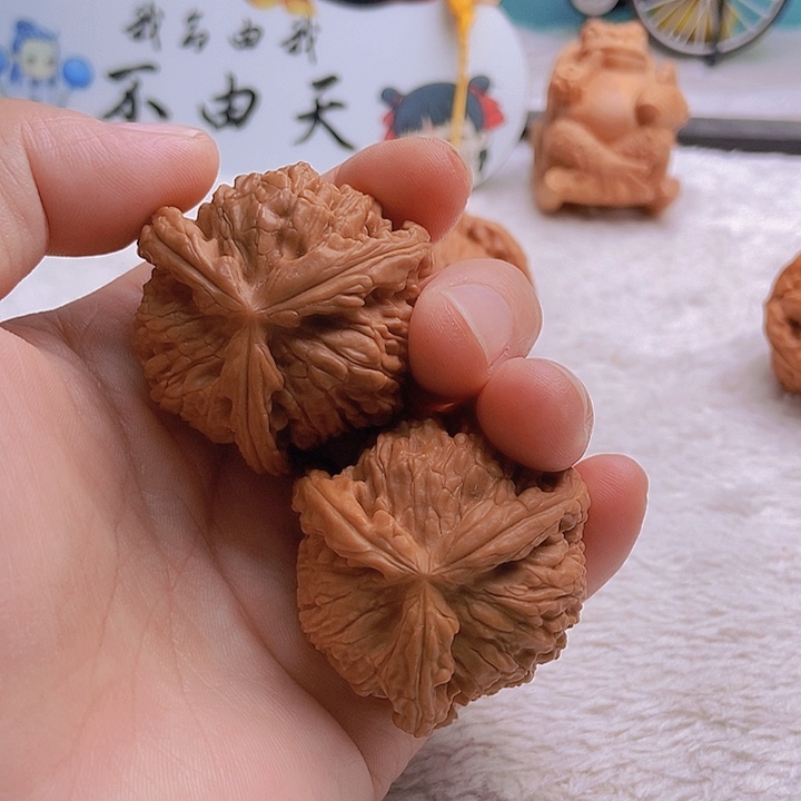 吊坠文玩核桃老*三棱