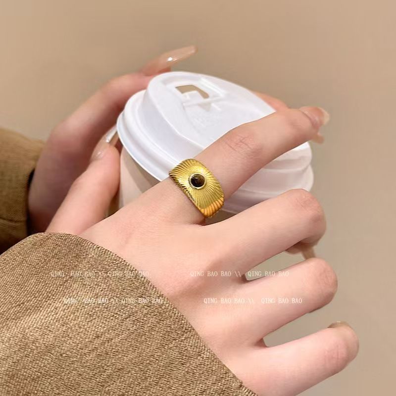 钛钢戒指 时尚流行简约戒指个性嘻哈复古民族几何戒指X