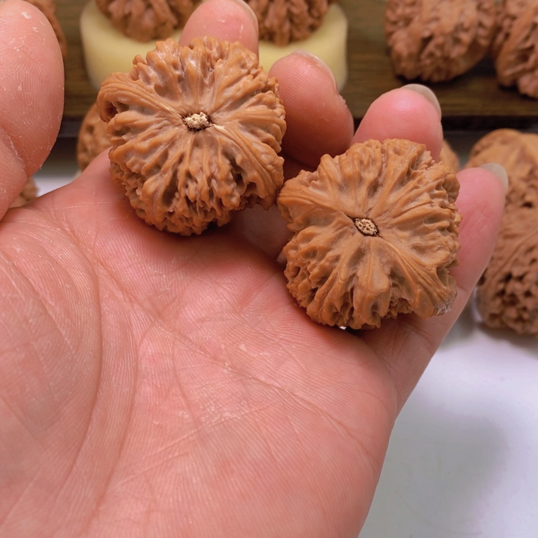 文玩核桃吊坠旺*文玩核桃南疆