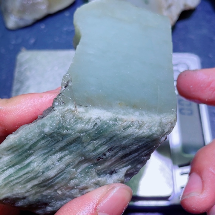 和田玉未镶嵌珠宝半成品