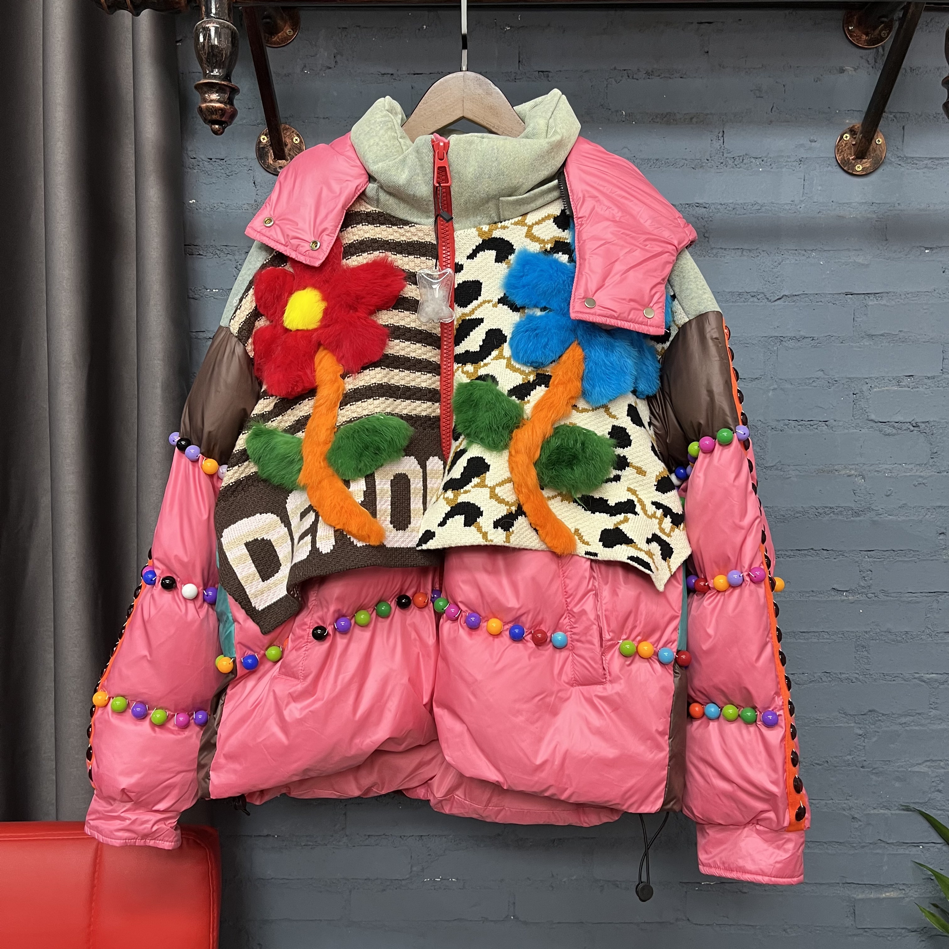 加厚小众潮牌设计款粉色羽外套