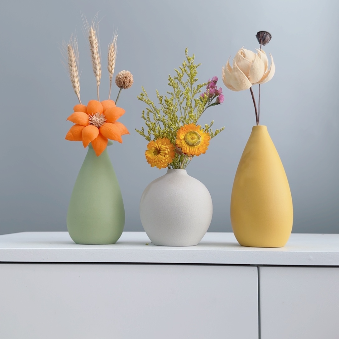 摆件陶瓷小花瓶含花总高约20-30cm
