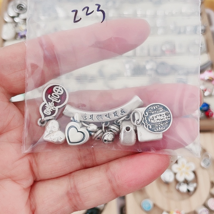 珐琅吊坠足银七个