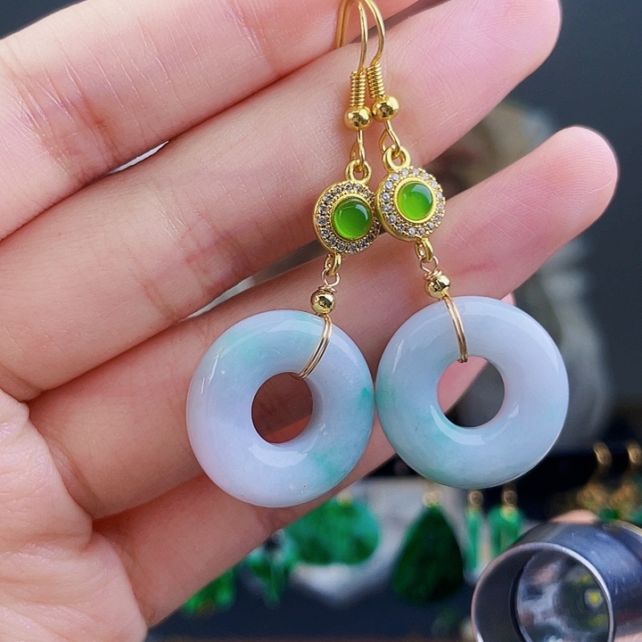 翡翠耳饰未镶嵌饰品