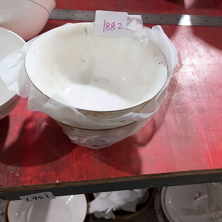 碗1882微瑕碗盘，破损包赔补差价，不补发