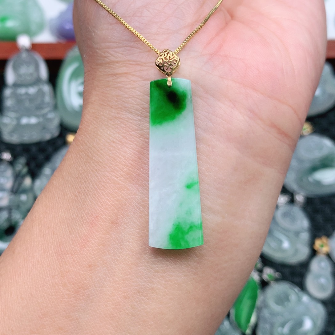 翡翠吊坠(不含链)18K金镶嵌