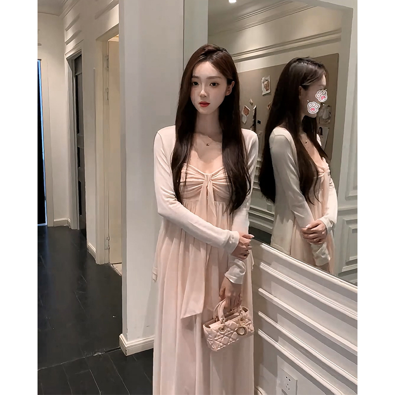 2025夏季新款女韩系穿搭修身百搭薄款开衫气质收腰褶皱吊带连衣裙