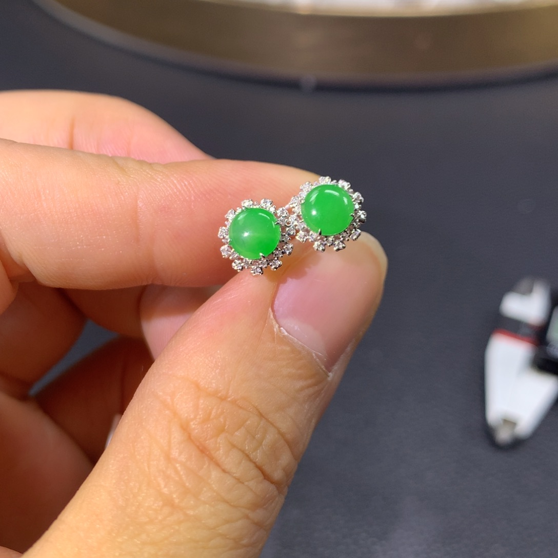 翡翠耳饰18K金镶嵌翡翠